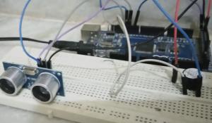 Door Alarm using Arduino and Ultrasonic Sensor