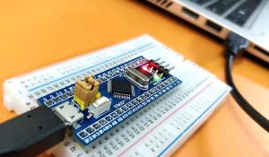 Programming STM32F103 Board (Blue Pill) using USB Port