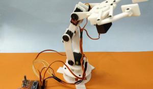 Record and Play 3D Printed Robotic Arm using Arduino