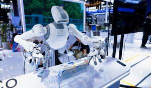 BrainCo Unveils Brain-to-Robot AI Platform at WAIC 2026