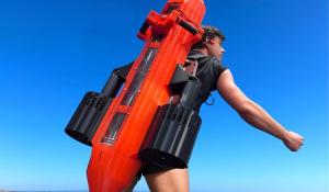 Makers Attempt to Build Underwater Vehicle to Outswim Sharks